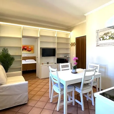 Int 11 - Elisa By San Luca * 博洛尼亚