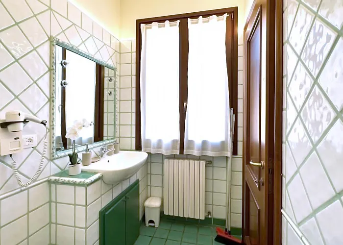 Int 11 - Elisa By San Luca *